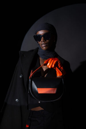 GEM in U - colorblock - orange - keresztpánttal, ezüst kellékekkel